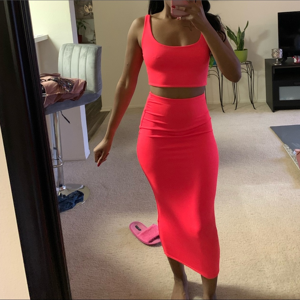 Two piece midi skirt set